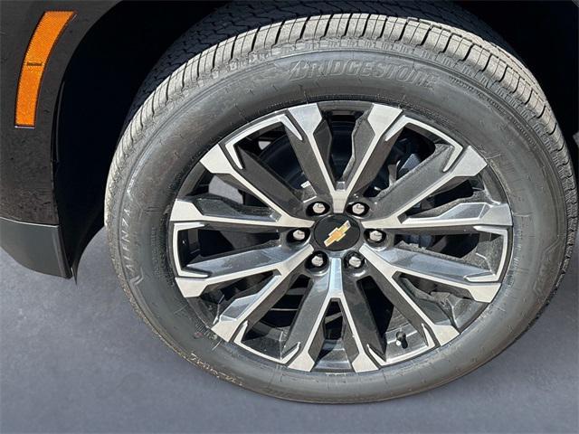 Photo of 2025 Black Chevrolet Suburban