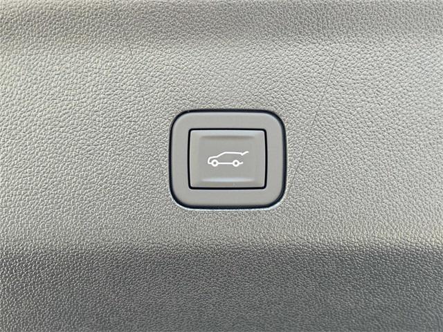 Photo of 2025 Black Chevrolet Suburban