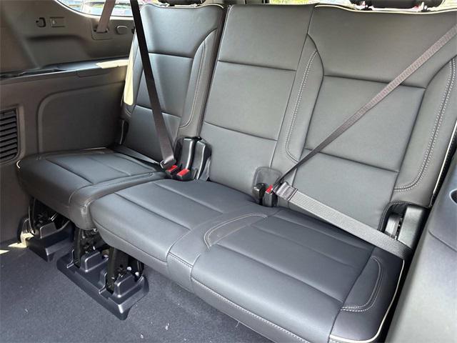 Photo of 2025 Black Chevrolet Suburban