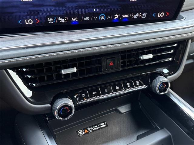Photo of 2025 Black Chevrolet Suburban