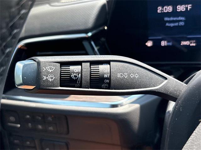 Photo of 2025 Black Chevrolet Suburban