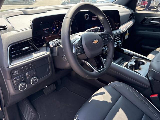 Photo of 2025 Black Chevrolet Suburban