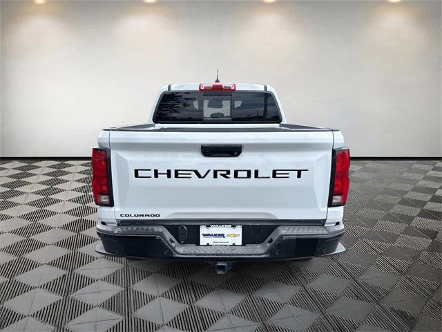 Photo of 2026 Summit White Chevrolet Colorado