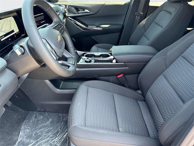 Photo of 2026 Mosaic Black Metallic Chevrolet Equinox