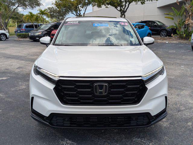 Photo of 2023 Platinum White Pearl Honda CR-V