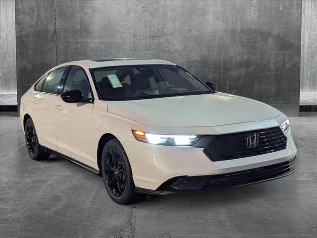 Photo of 2025 Platinum White Pearl Honda Accord