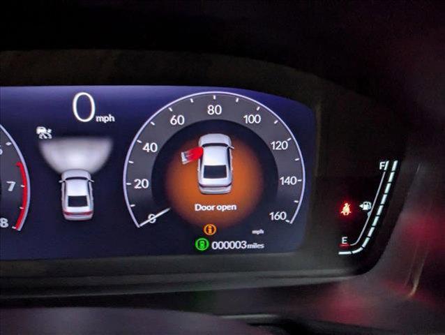 Photo of 2025 Platinum White Pearl Honda Accord