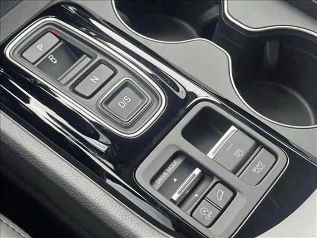 Photo of 2025 Platinum White Pearl Honda Pilot