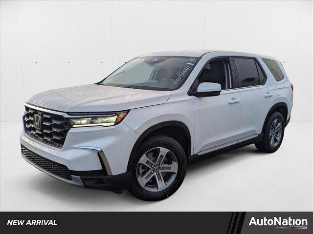 Photo of 2025 Platinum White Pearl Honda Pilot