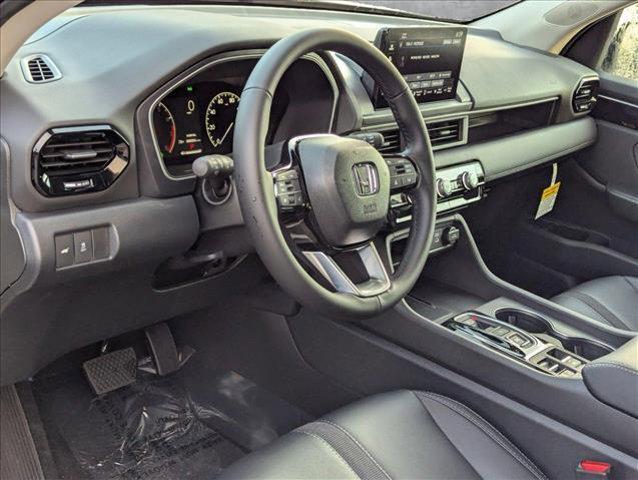 Photo of 2025 Platinum White Pearl Honda Pilot