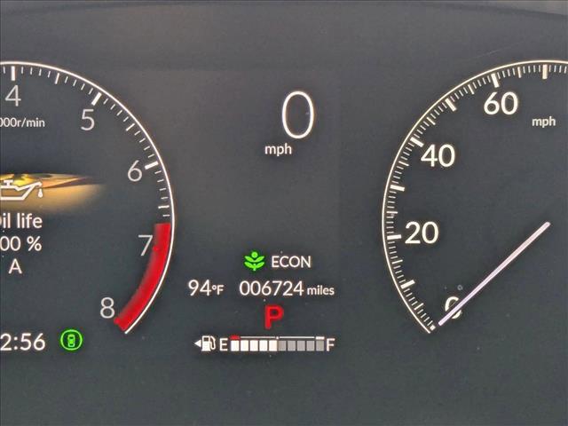 Photo of 2025 Milano Red Honda HR-V