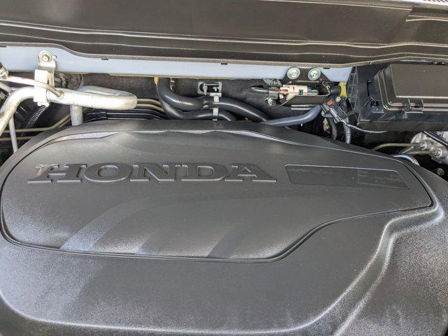 Photo of 2022 Sonic Gray Pearl Honda Pilot
