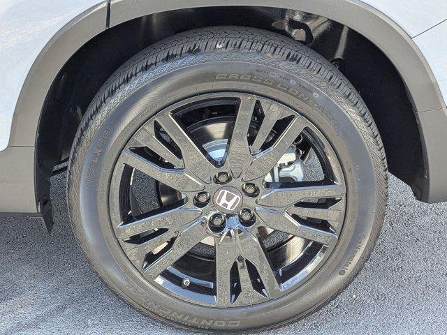 Photo of 2022 Sonic Gray Pearl Honda Pilot