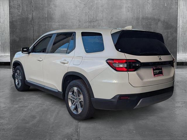 Photo of 2025 Platinum White Pearl Honda Pilot