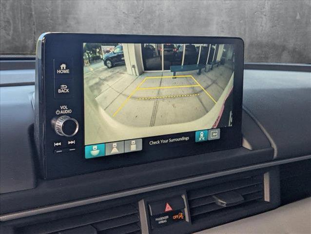 Photo of 2025 Platinum White Pearl Honda Pilot