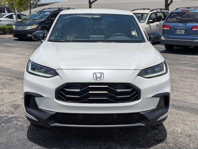 Photo of 2024 Platinum White Pearl Honda HR-V