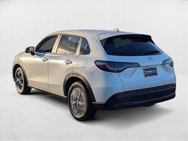Photo of 2026 Platinum White Pearl Honda HR-V