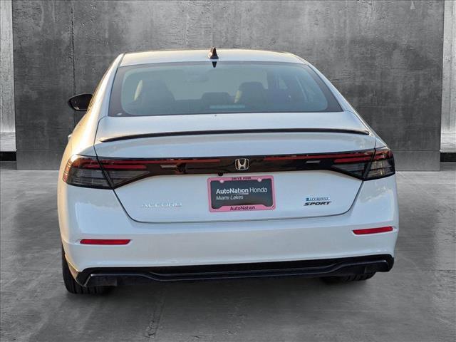 Photo of 2025 Platinum White Pearl Honda Accord Hybrid