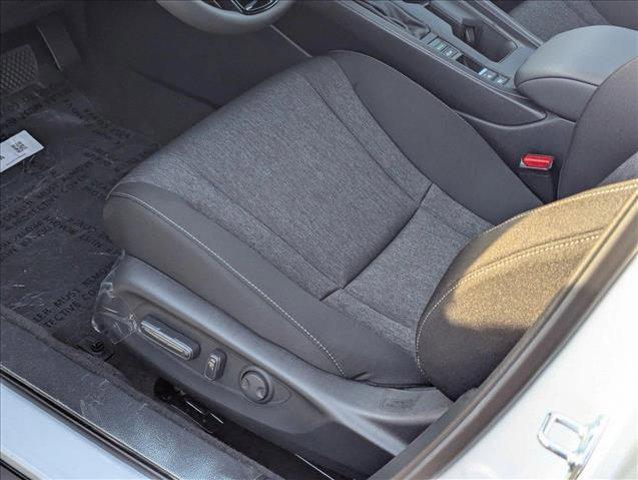 Photo of 2025 Platinum White Pearl Honda Accord