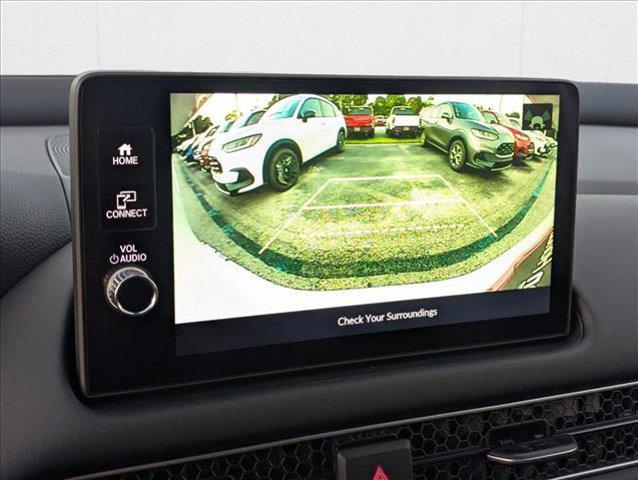 Photo of 2026 Platinum White Pearl Honda HR-V