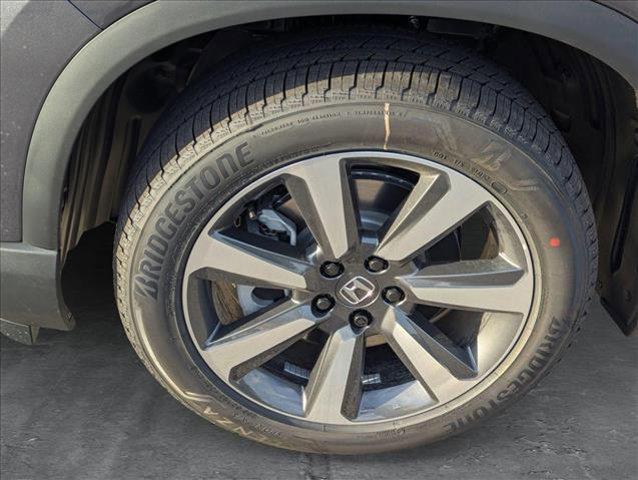 Photo of 2025 Modern Steel Metallic Honda Pilot