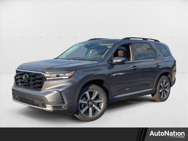 Photo of 2025 Modern Steel Metallic Honda Pilot