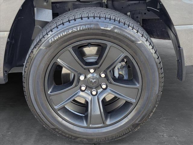 Photo of 2022 Granite Crystal Metallic Clearcoat RAM 1500