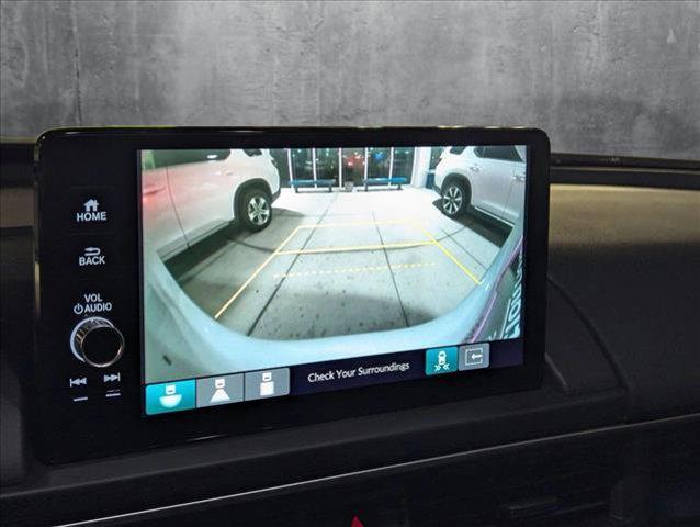 Photo of 2025 Platinum White Pearl Honda Pilot