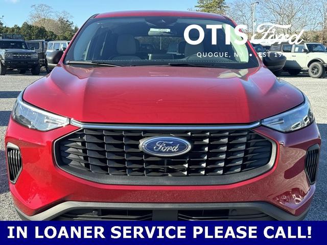 Photo of 2025 Red Metallic Ford Escape