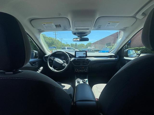 Photo of 2022 Stone Blue Metallic Ford Escape