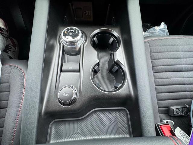 Photo of 2025 Blue Ford Explorer