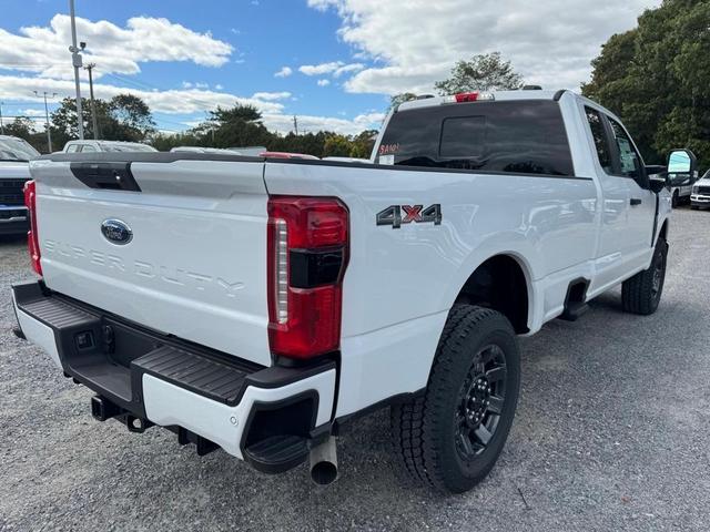 Photo of 2026 Oxford White Ford F-250