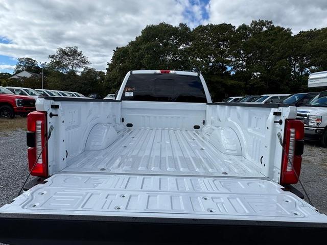 Photo of 2026 Oxford White Ford F-250
