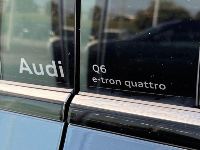 Photo of 2025 Plasma Blue Metallic Audi Q6 e-tron