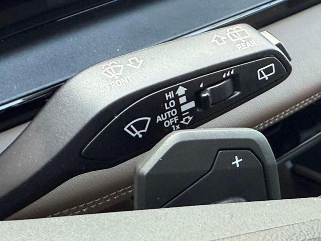 Photo of 2025 Plasma Blue Metallic Audi Q6 e-tron