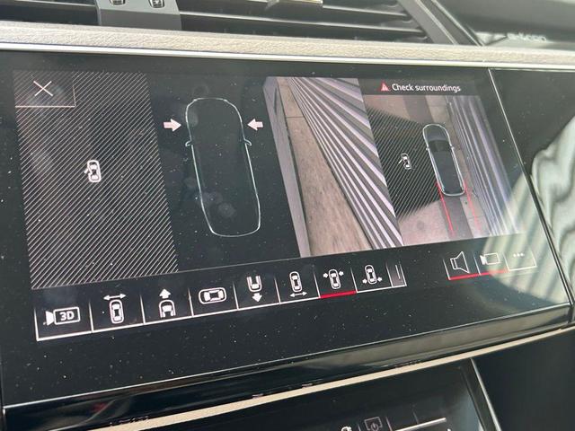 Photo of 2024 Glacier White Metallic Audi Q8 e-tron