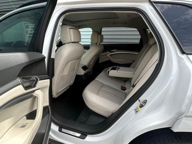 Photo of 2024 Glacier White Metallic Audi Q8 e-tron