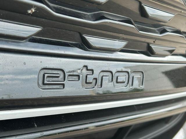 Photo of 2024 Glacier White Metallic Audi Q8 e-tron