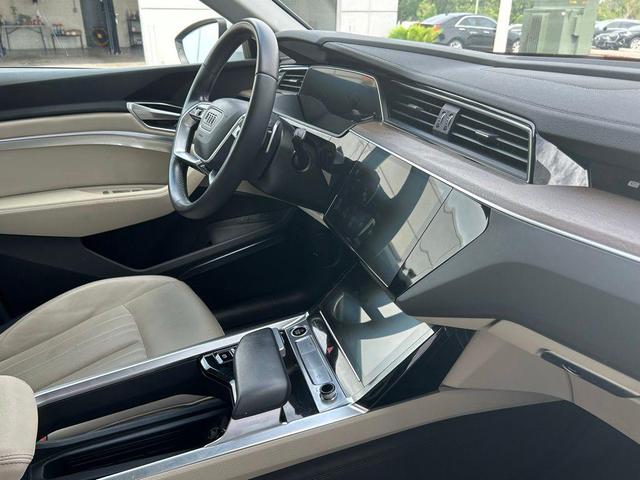 Photo of 2024 Glacier White Metallic Audi Q8 e-tron