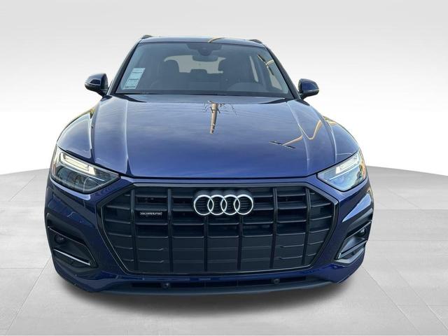 Photo of 2025 Navarra Blue Metallic Audi Q5