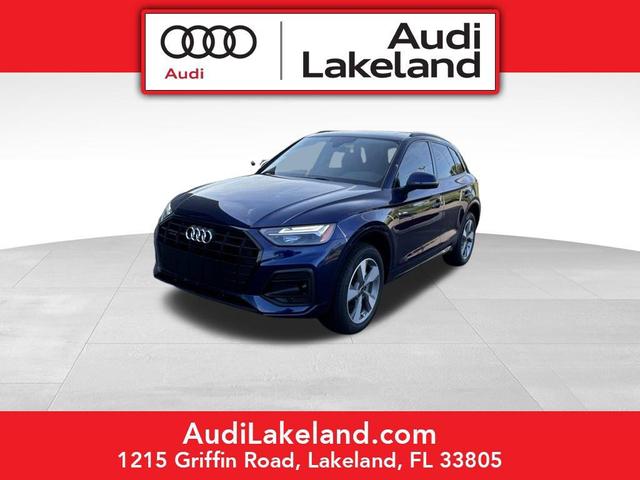 Photo of 2025 Navarra Blue Metallic Audi Q5