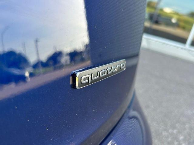 Photo of 2025 Navarra Blue Metallic Audi Q5