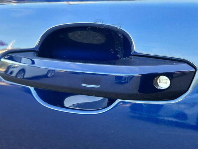Photo of 2025 Navarra Blue Metallic Audi Q5
