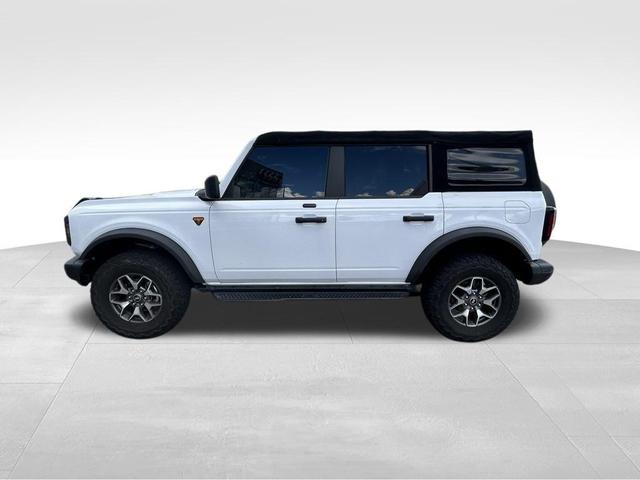 Photo of 2022 Oxford White Ford Bronco