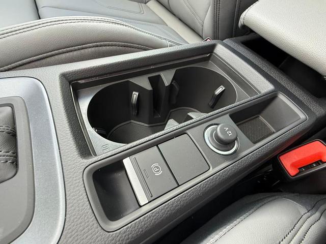 Photo of 2025 Mythos Black Metallic Audi Q3