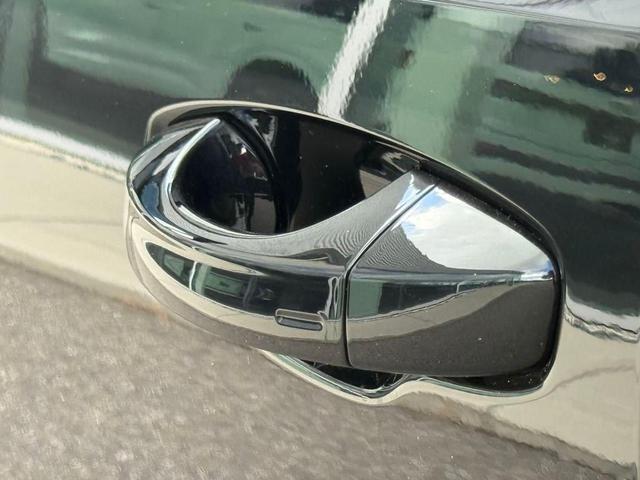 Photo of 2025 Mythos Black Metallic Audi Q3
