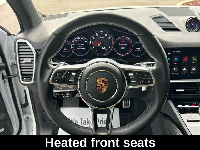Photo of 2023 Carrara White Metallic Porsche Cayenne