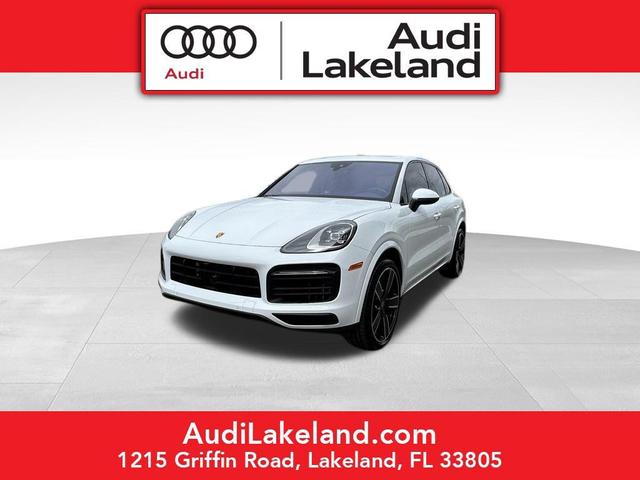 Photo of 2023 Carrara White Metallic Porsche Cayenne