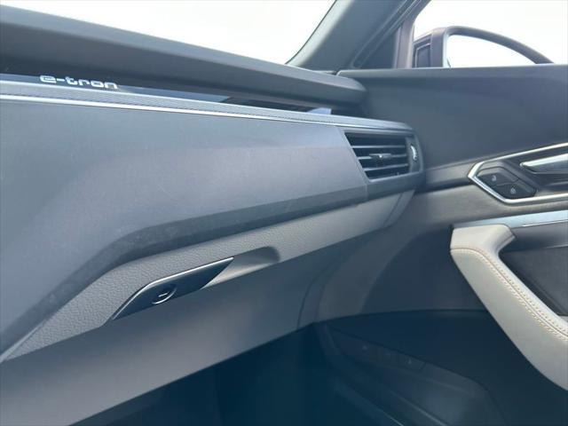 Photo of 2024 Gray Audi Q8 e-tron
