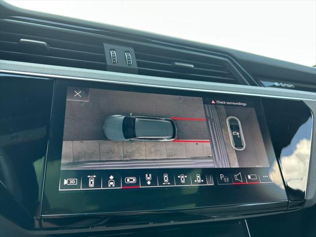 Photo of 2024 Gray Audi Q8 e-tron